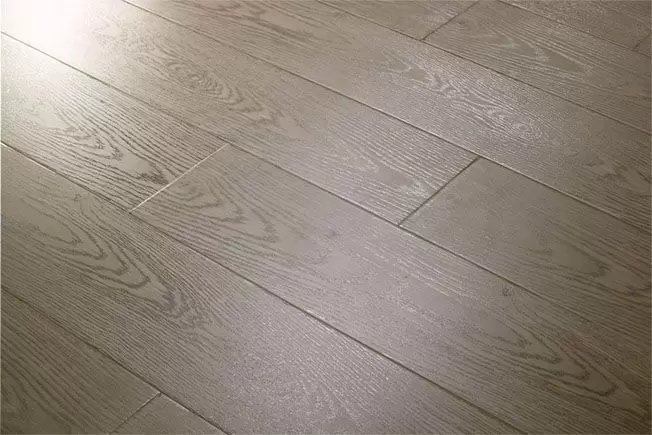 Ламинат Holzmeister Magnetic 1826 Дуб карамель 33 класс 8мм
