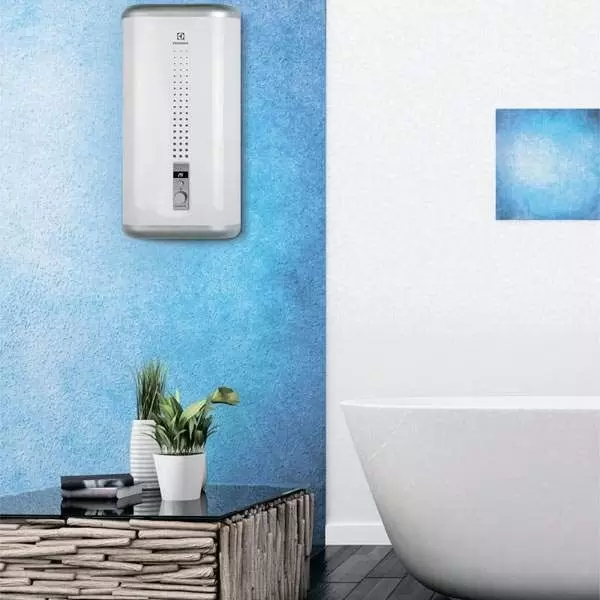 Водонагреватель Electrolux EWH 30 Royal накопительный электрический