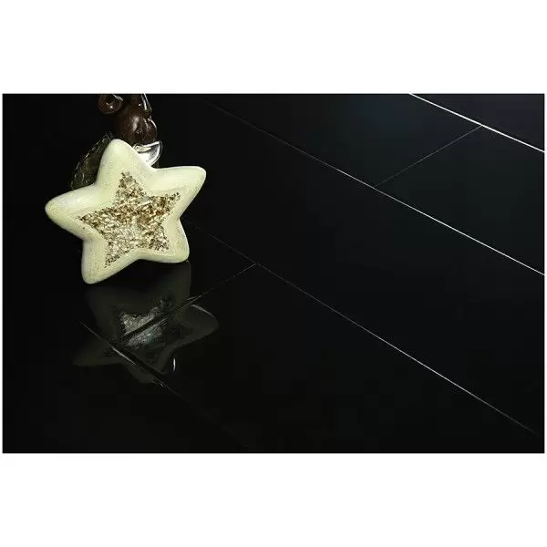 Ламинат Mostflooring High Glossy 11906 Черный глянец 33 класс 12мм