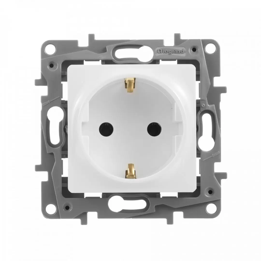Выключатель 3-клавишный 10AX Legrand Etika 672213 цвет белый