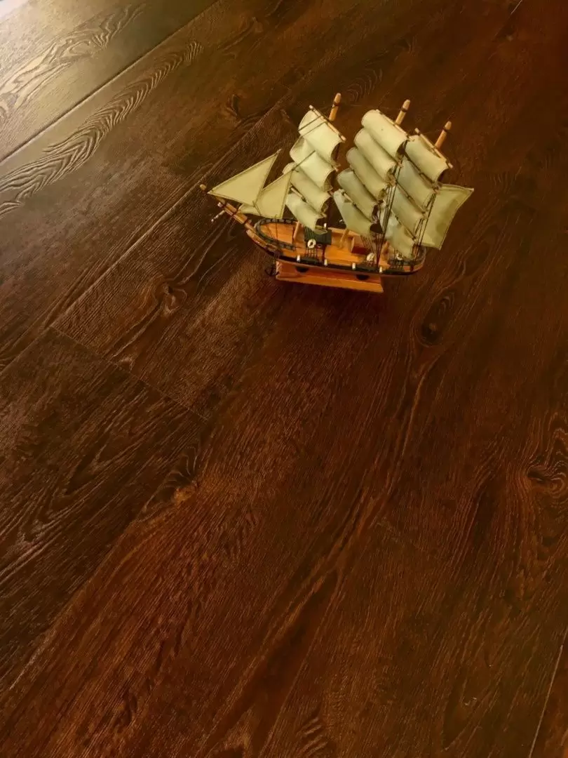 Ламинат Mostflooring Brilliant А11702 34 класс 12мм