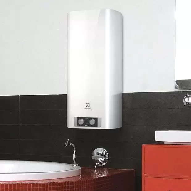 Водонагреватель Electrolux EWH 50 Formax накопительный электрический