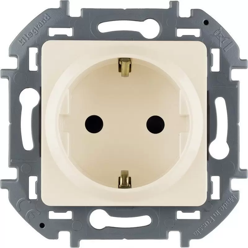 Розетка Legrand INSPIRIA Слоновая кость с заземлением со шторками 16 А 250 В 673731